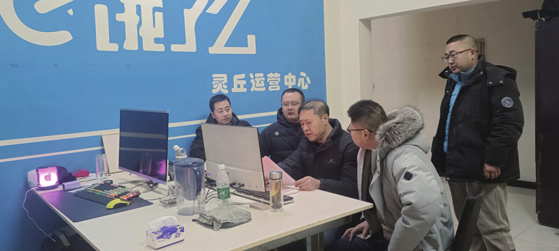 ���𣺡�һ����Աһ���졢һȺ����ůһ�ǡ�_  